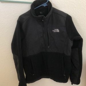 North face women’s Denali jacket